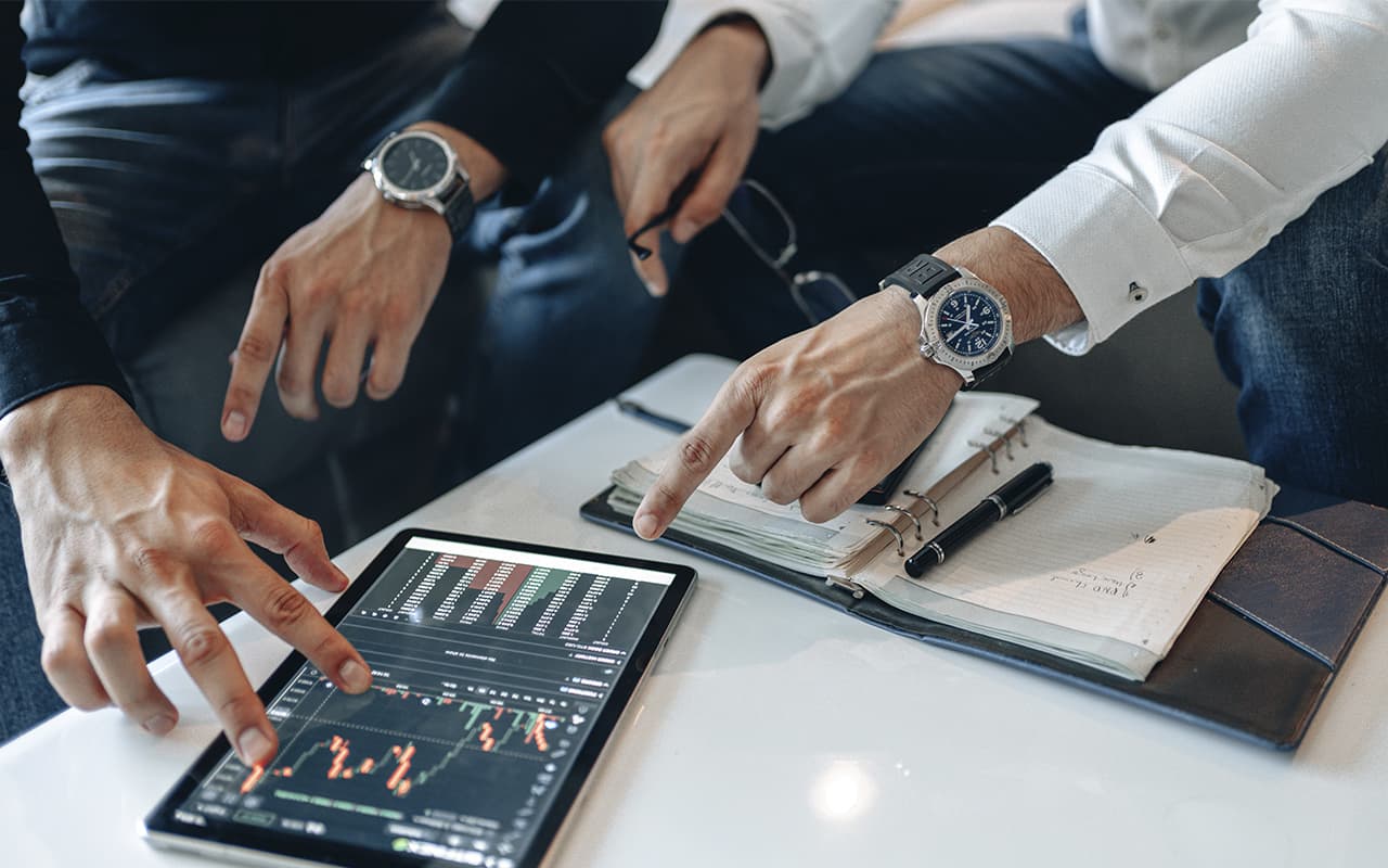 Analyzing cryptocurrency transactions using AI